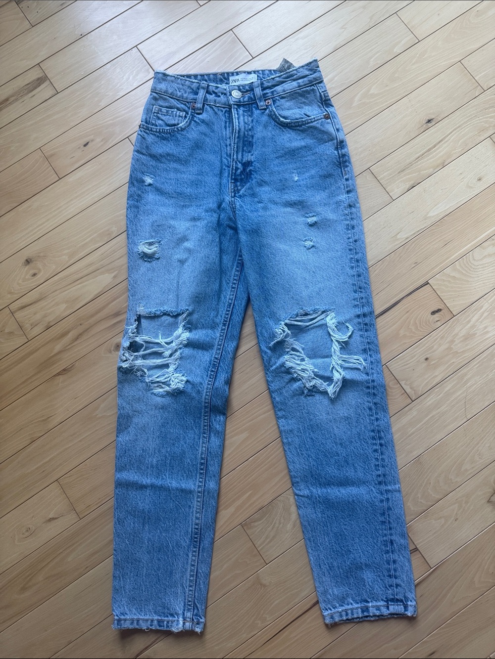 Zara Distressed Boyfriend Jeans - Blue